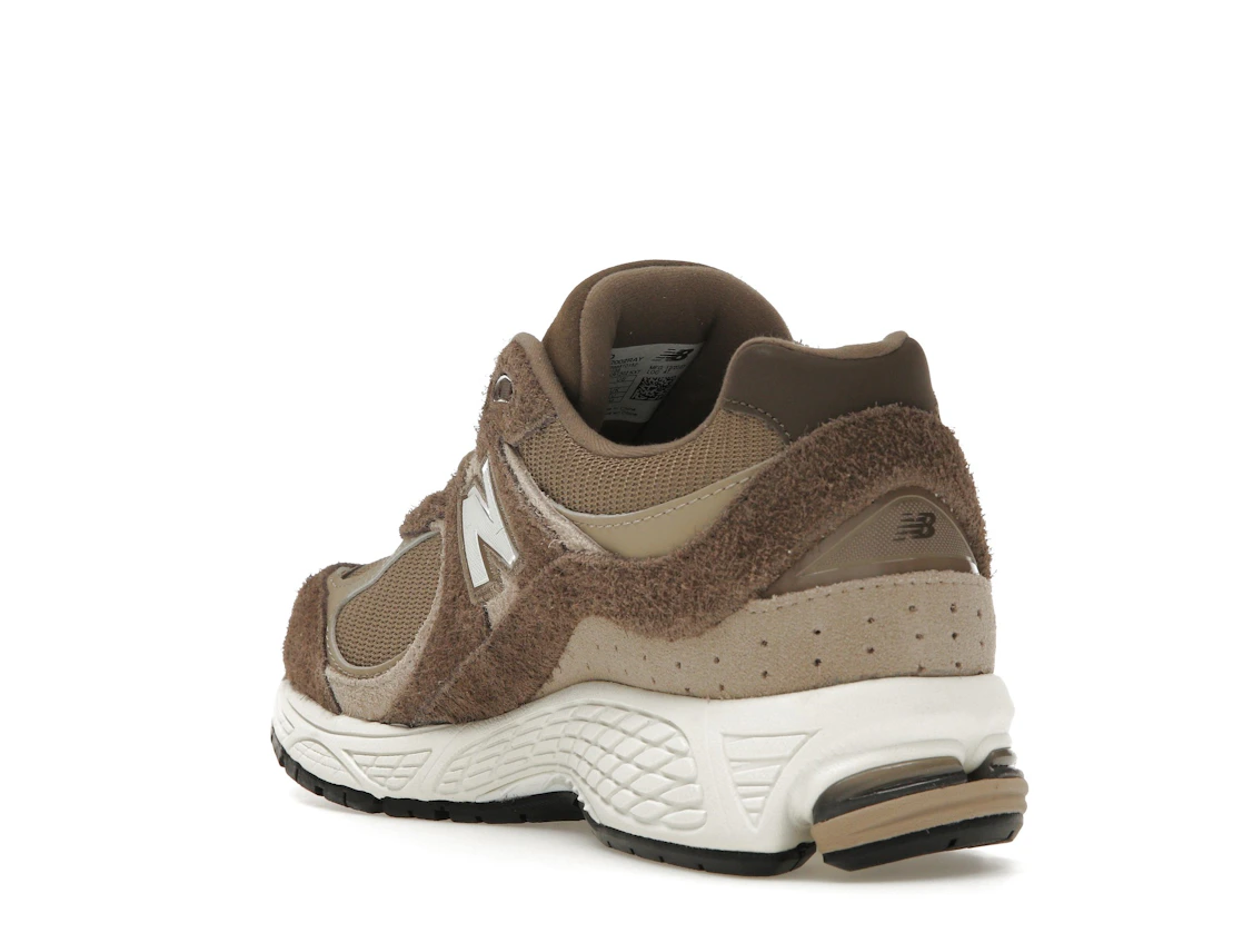 Vue 25 de New Balance 2002R ASOS Exclusive Brown