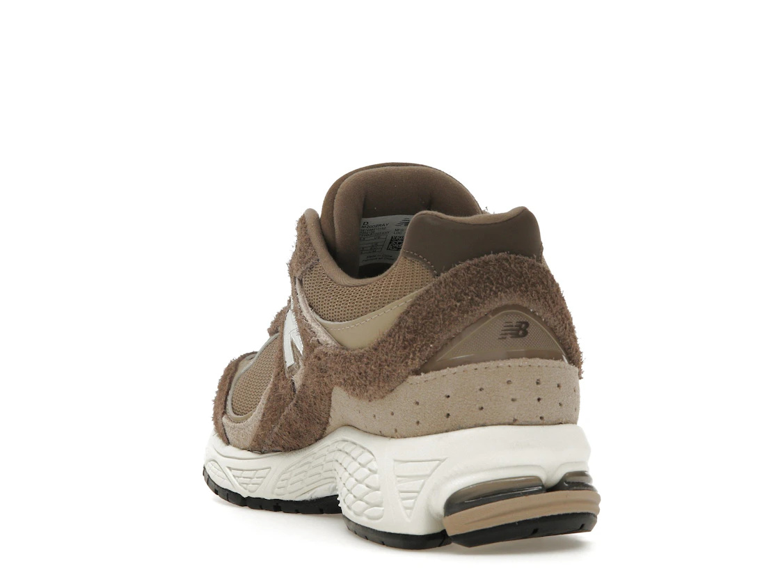Vue 26 de New Balance 2002R ASOS Exclusive Brown