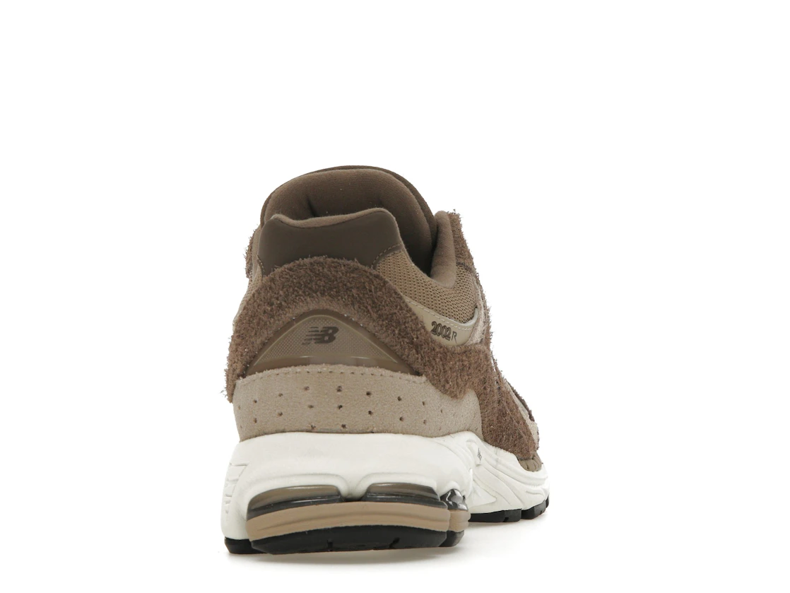 Vue 29 de New Balance 2002R ASOS Exclusive Brown
