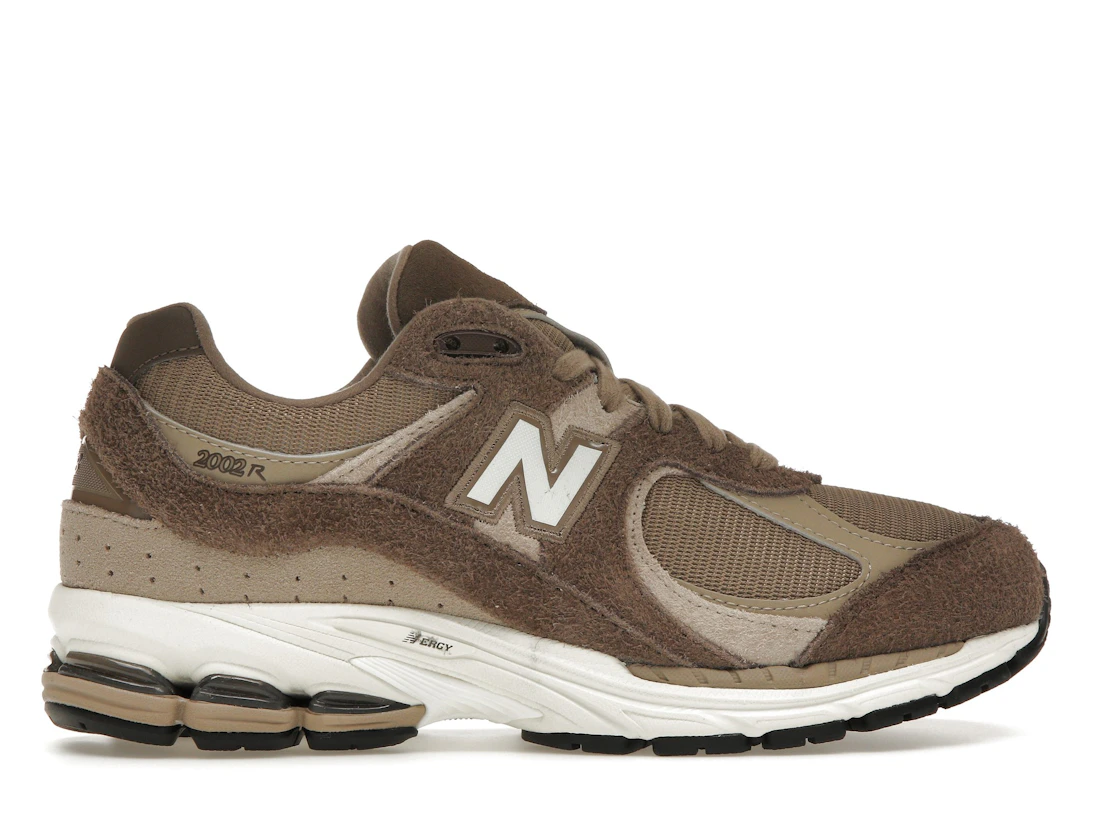 Vue 36 de New Balance 2002R ASOS Exclusive Brown