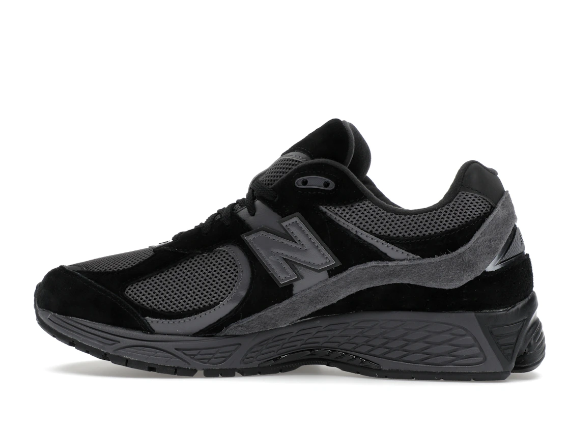 Vue 20 de New Balance 2002R Black Dark Grey