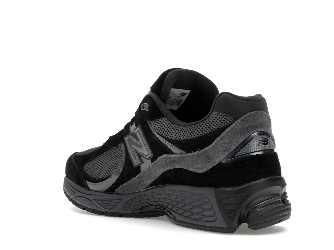 Vue 24 de New Balance 2002R Black Dark Grey
