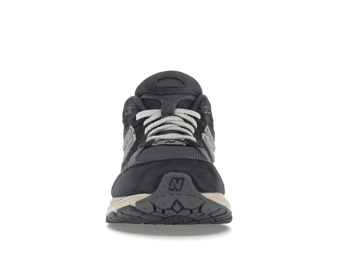 Vue 10 de New Balance 2002R Black Dark Grey