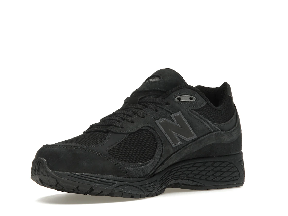 Vue 15 de New Balance 2002R Cordura Phantom Black