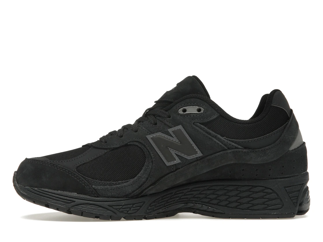 Vue 19 de New Balance 2002R Cordura Phantom Black