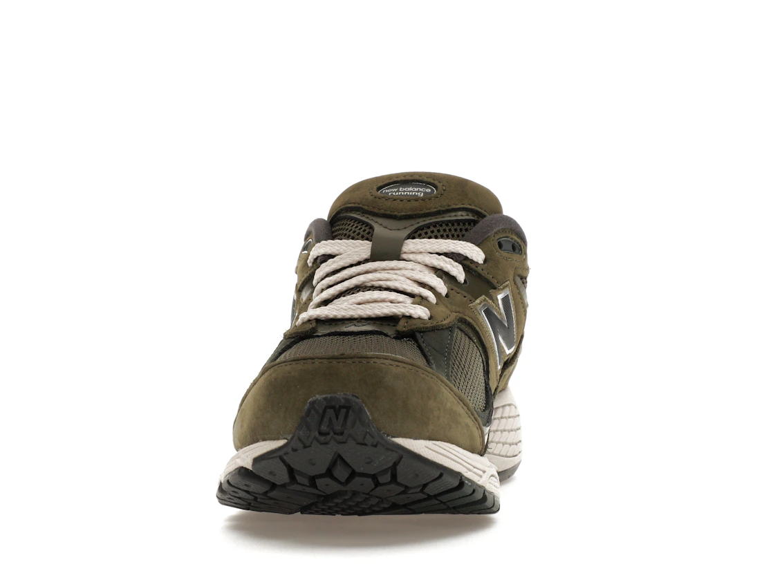 Vue 11 de New Balance 2002R Dark Olive
