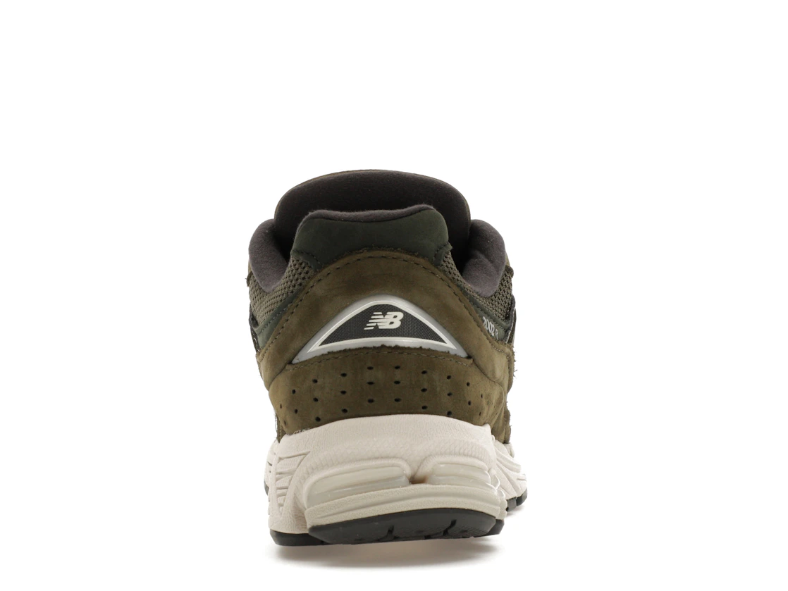 Vue 28 de New Balance 2002R Dark Olive