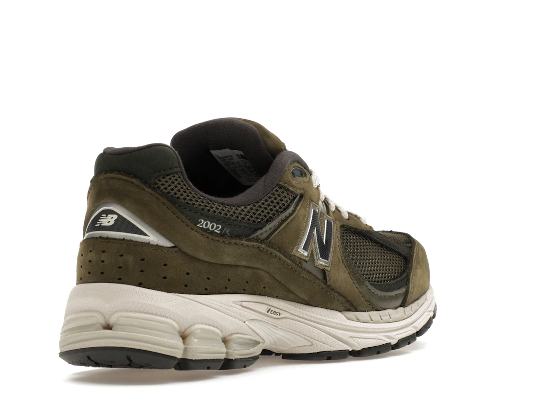 Vue 32 de New Balance 2002R Dark Olive