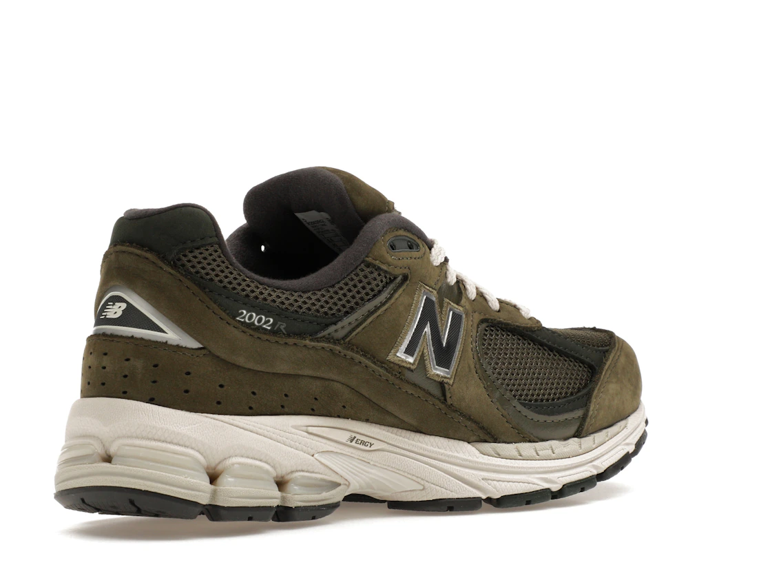 Vue 33 de New Balance 2002R Dark Olive