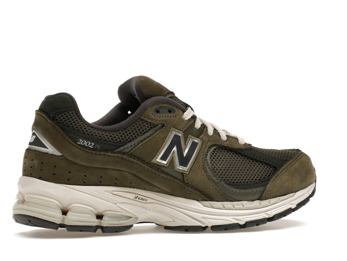 Vue 35 de New Balance 2002R Dark Olive