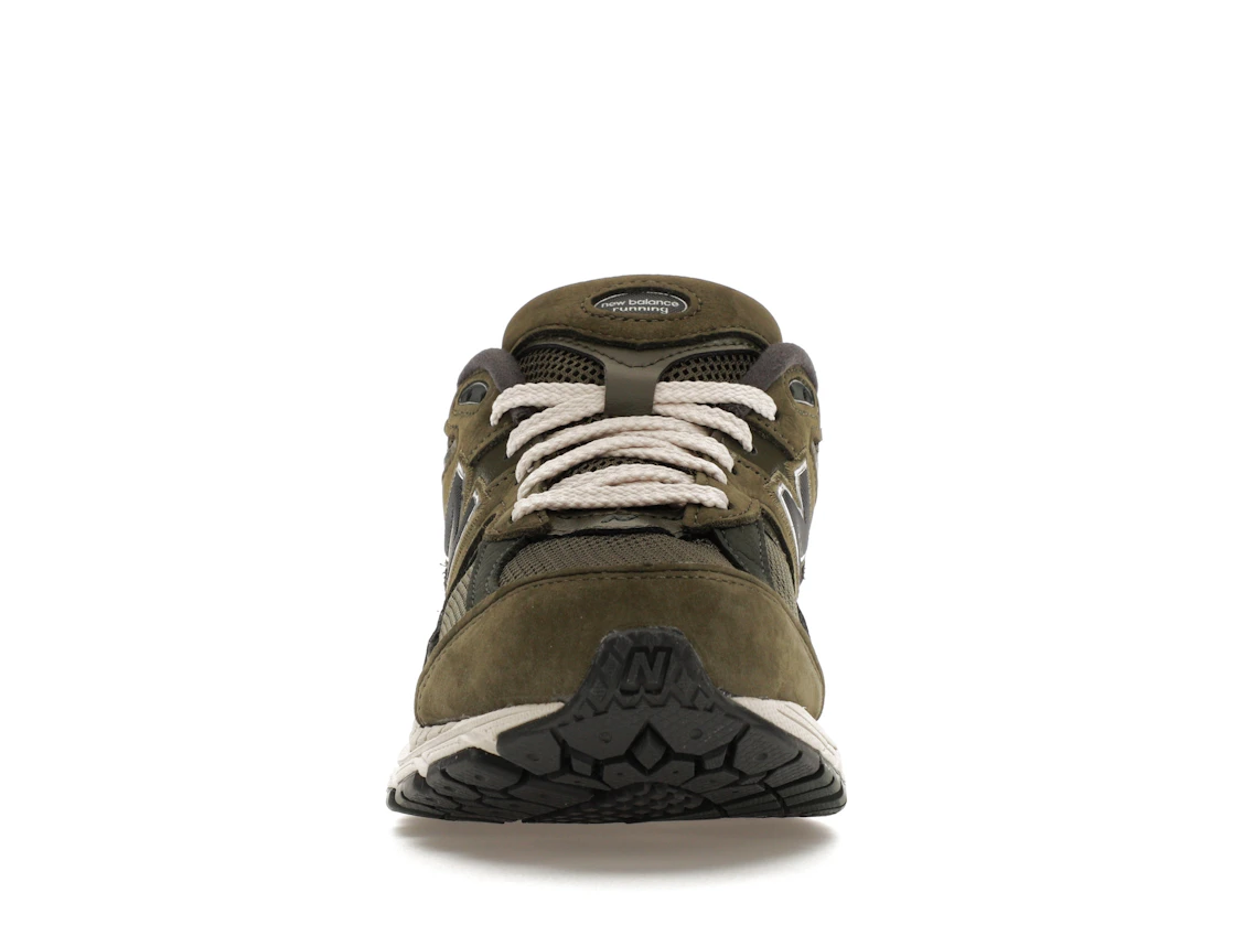 Vue 10 de New Balance 2002R Dark Olive