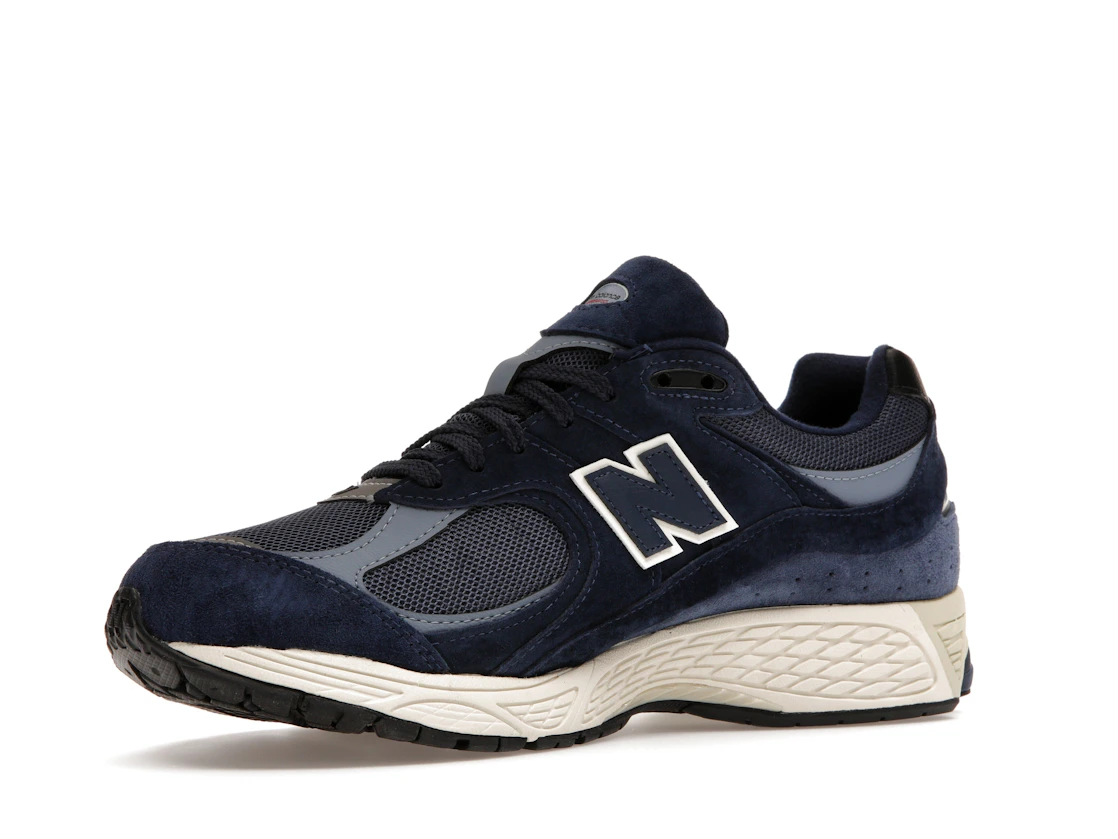 Vue 16 de New Balance 2002R Gore-Tex Navy Arctic Grey