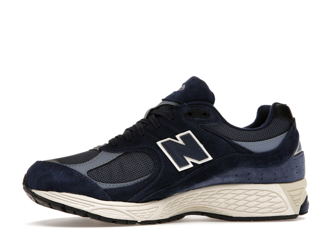 Vue 18 de New Balance 2002R Gore-Tex Navy Arctic Grey