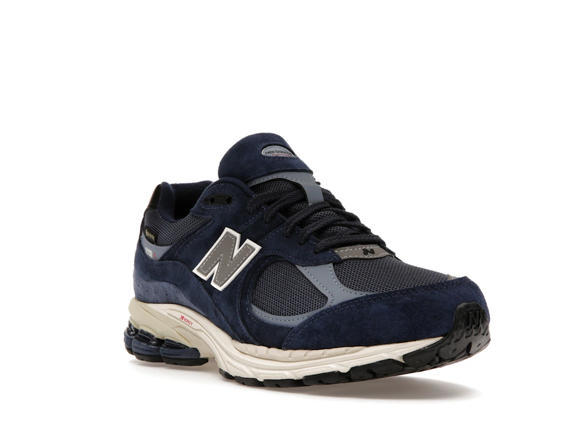 Vue 6 de New Balance 2002R Gore-Tex Navy Arctic Grey