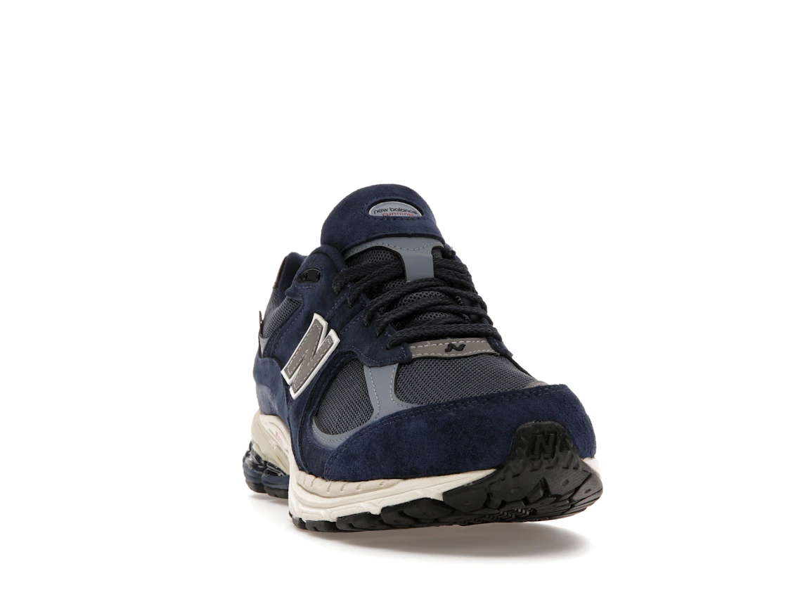 Vue 8 de New Balance 2002R Gore-Tex Navy Arctic Grey