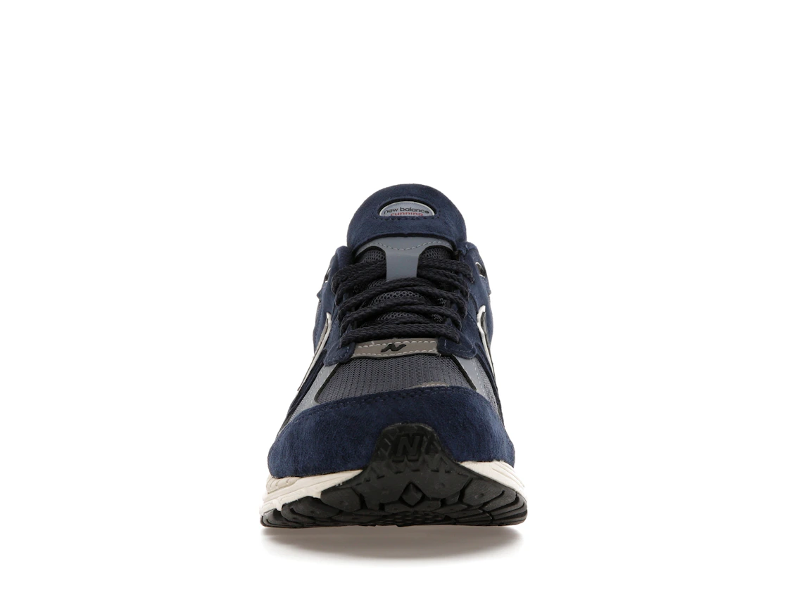 Vue 10 de New Balance 2002R Gore-Tex Navy Arctic Grey
