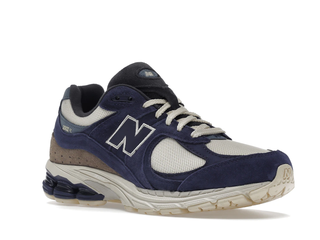 Vue 5 de New Balance 2002R Light Cream Purple