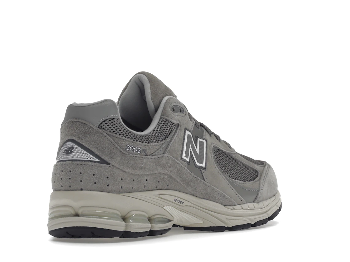 Vue 32 de New Balance 2002R Marblehead Light Aluminum