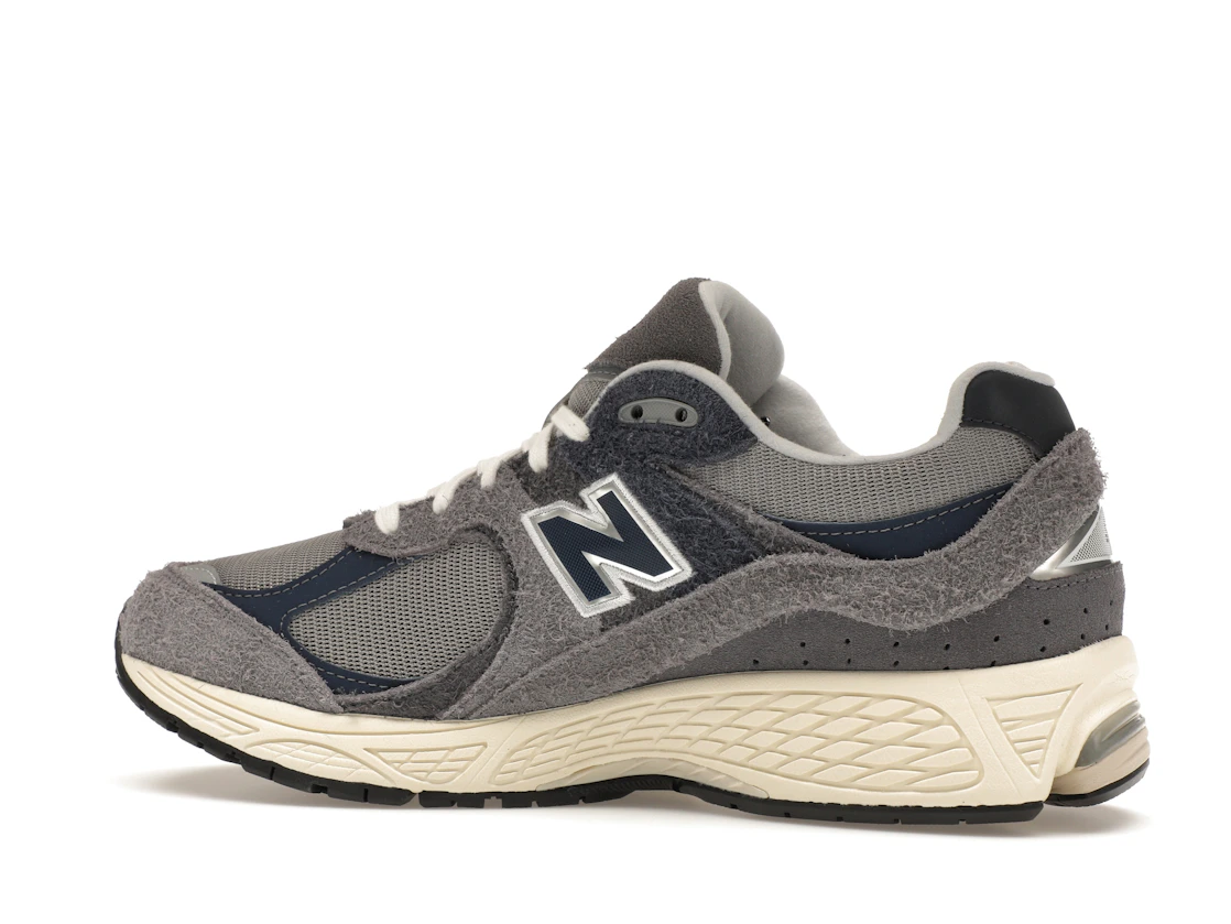 Vue 21 de New Balance 2002R Navy Castlerock