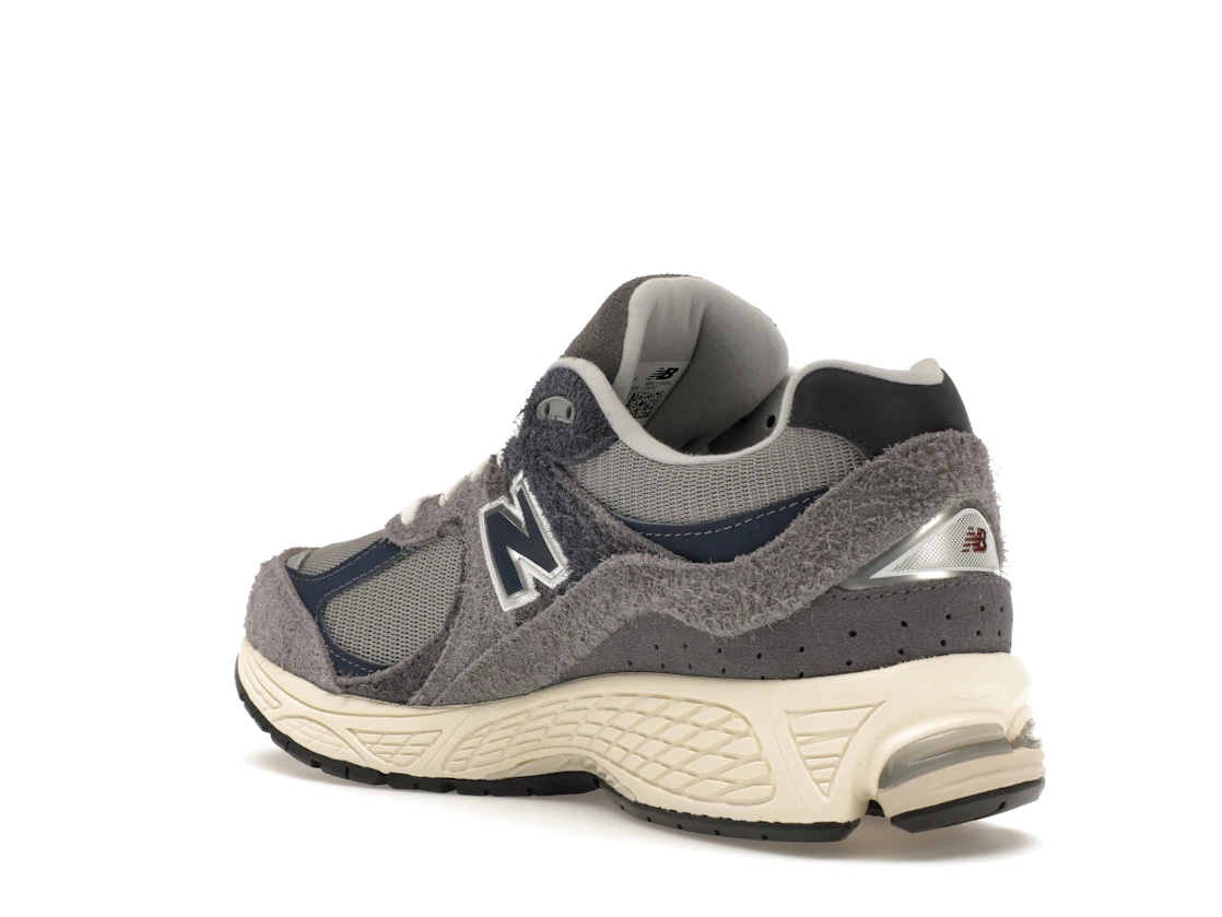 Vue 24 de New Balance 2002R Navy Castlerock