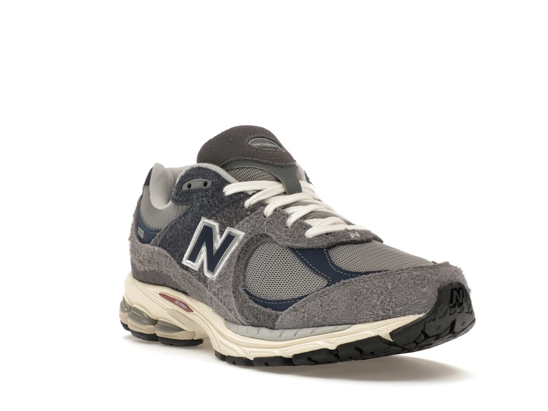 Vue 6 de New Balance 2002R Navy Castlerock