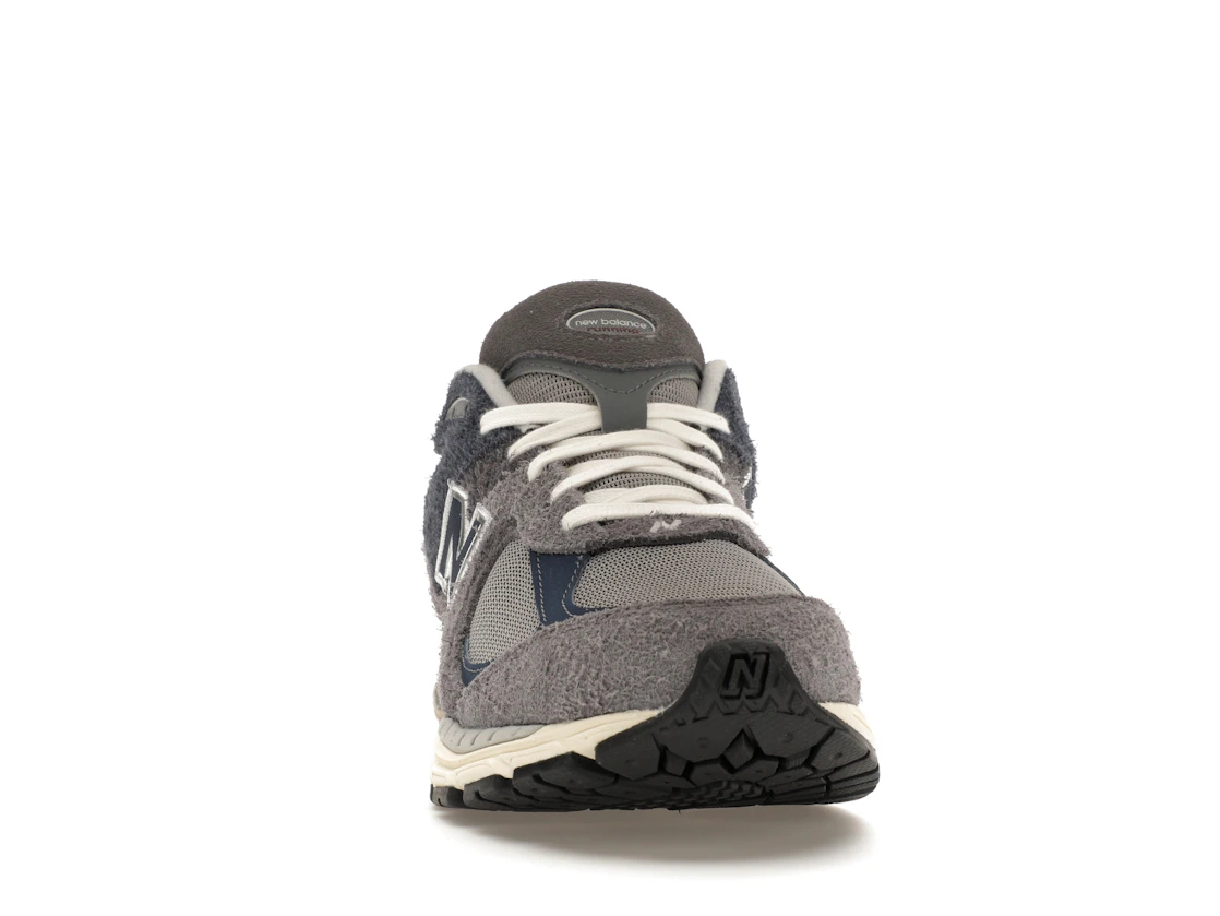 Vue 9 de New Balance 2002R Navy Castlerock