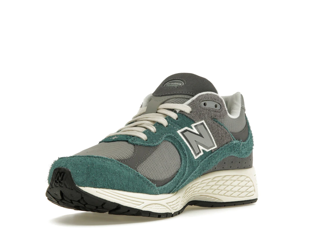 Vue 14 de New Balance 2002R New Spruce Magnet