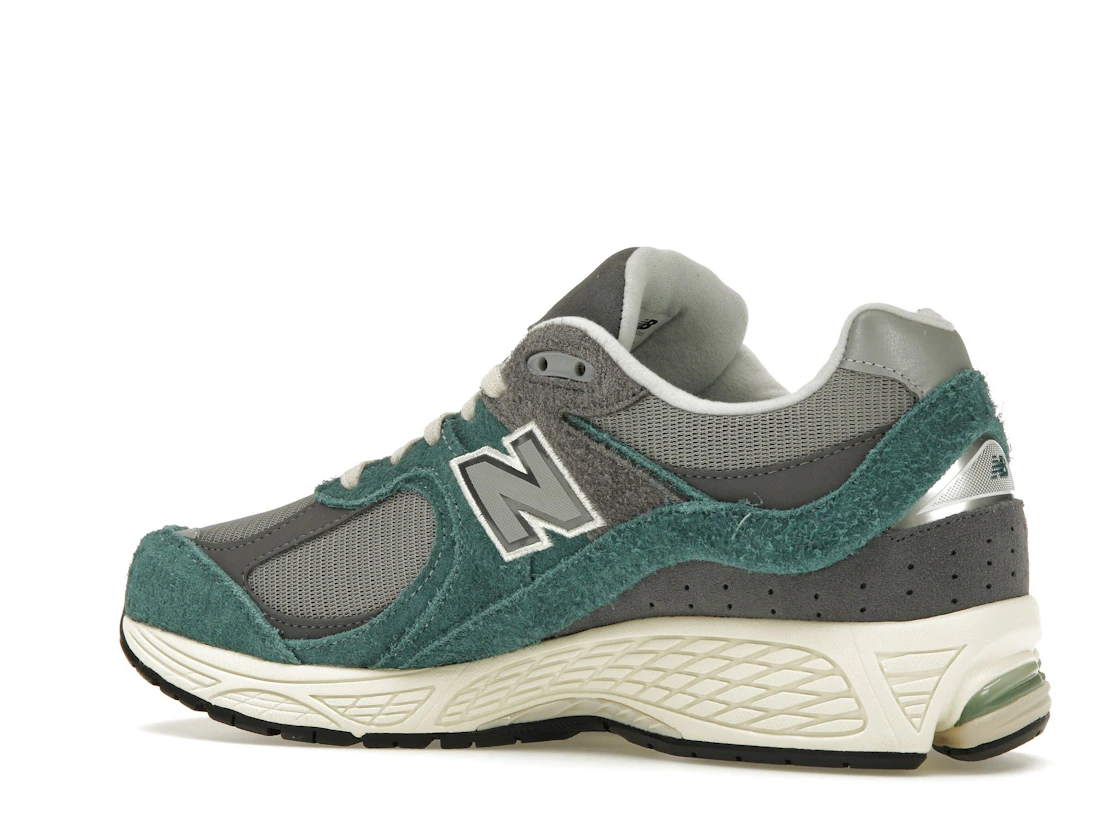 Vue 22 de New Balance 2002R New Spruce Magnet