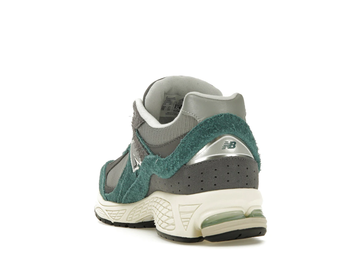 Vue 26 de New Balance 2002R New Spruce Magnet