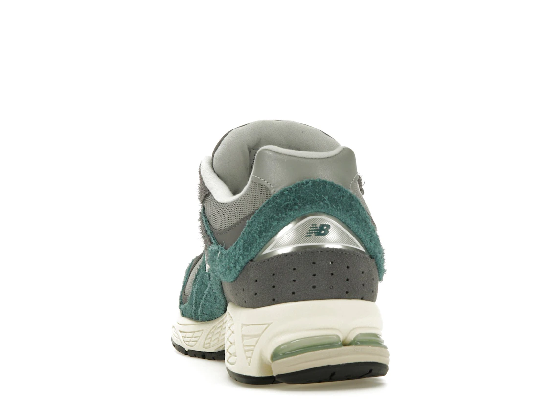 Vue 27 de New Balance 2002R New Spruce Magnet