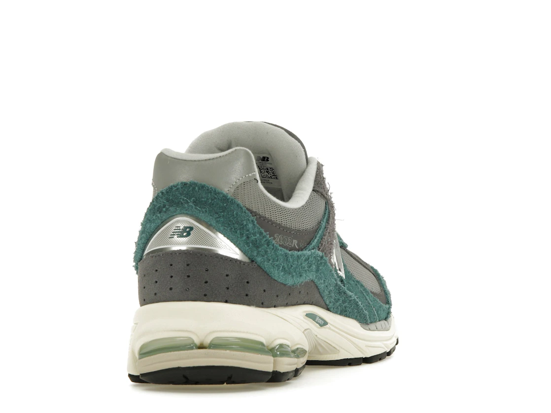 Vue 30 de New Balance 2002R New Spruce Magnet