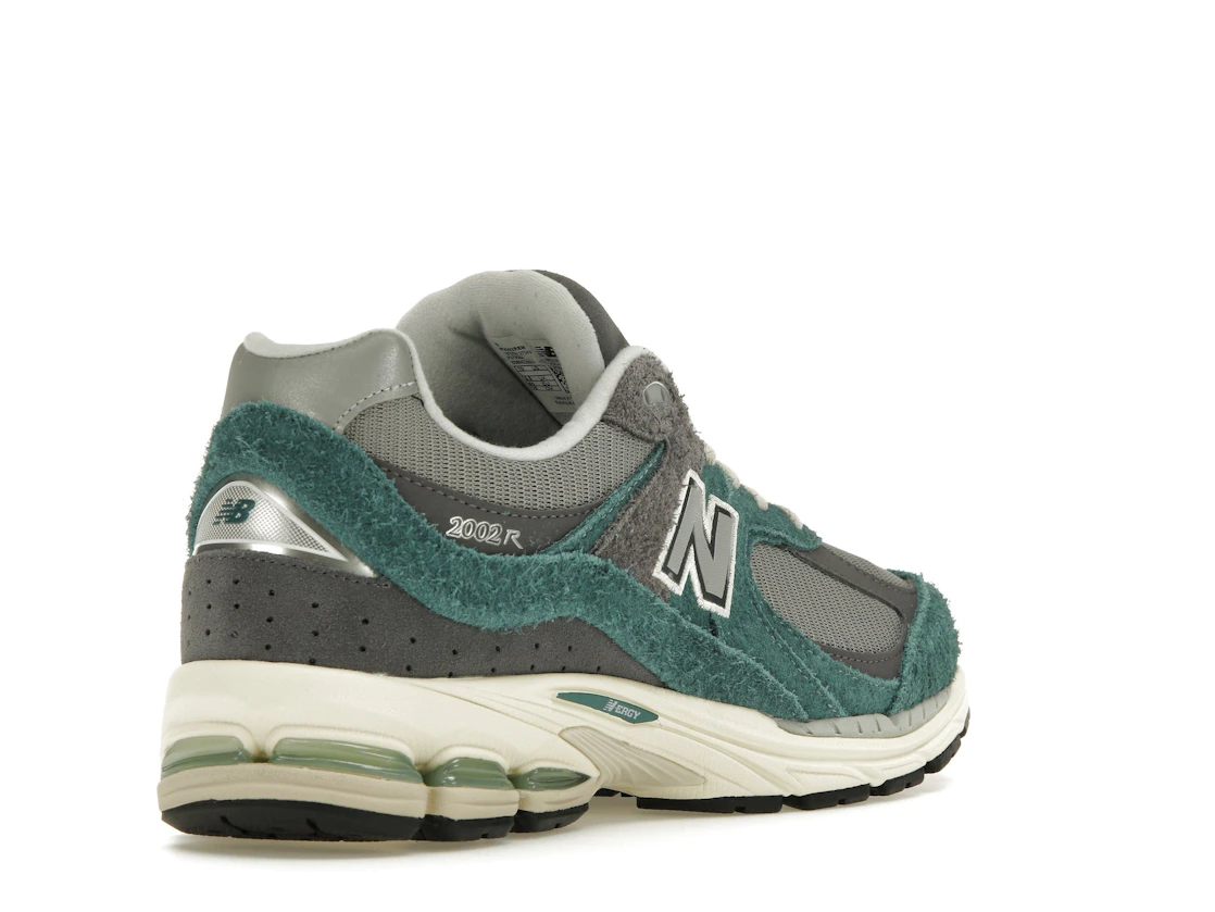 Vue 32 de New Balance 2002R New Spruce Magnet