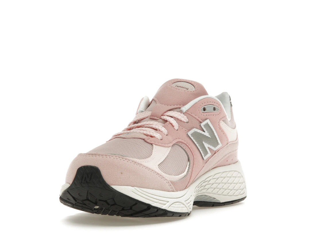 Vue 13 de New Balance 2002R Pink Sand (GS)