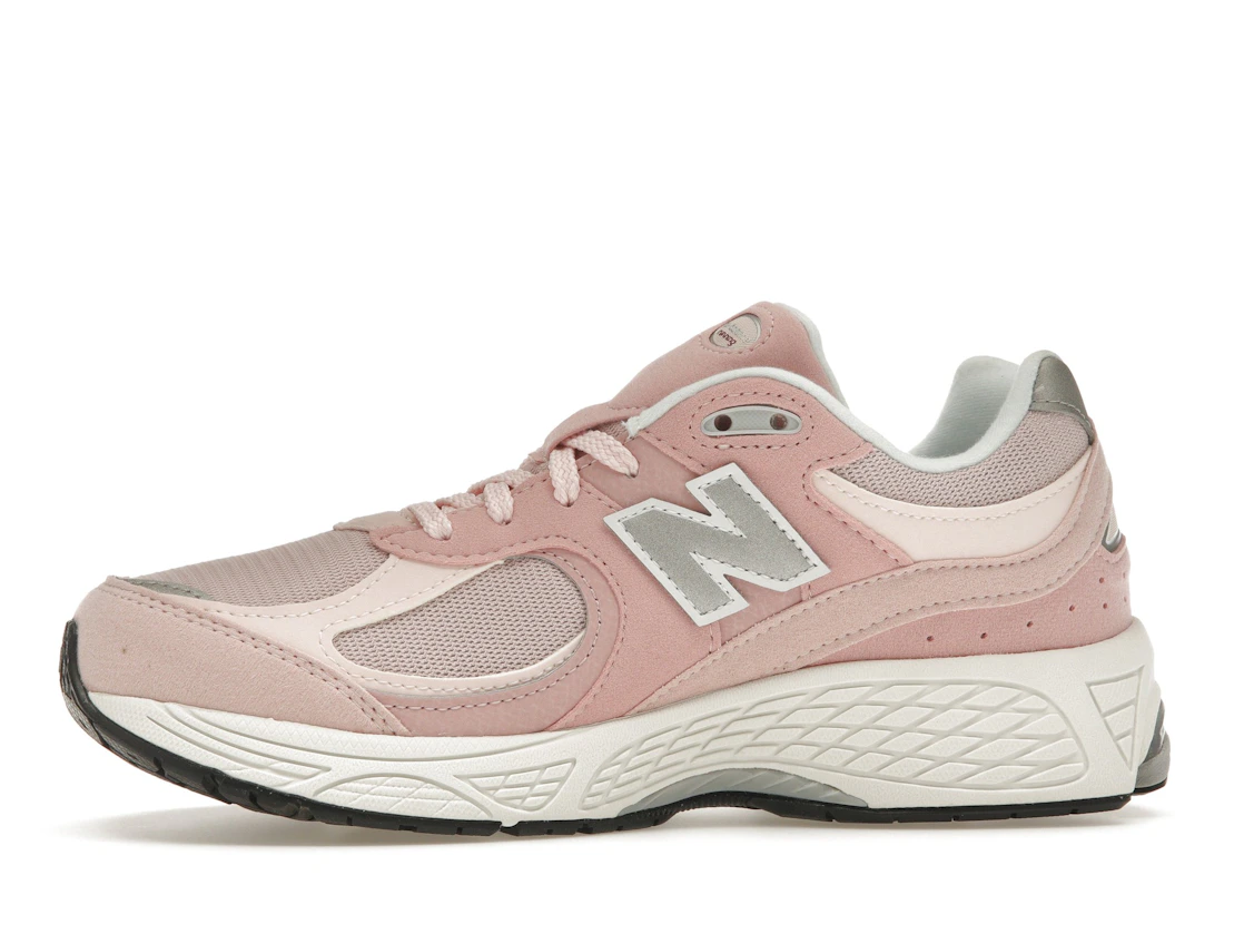 Vue 18 de New Balance 2002R Pink Sand (GS)