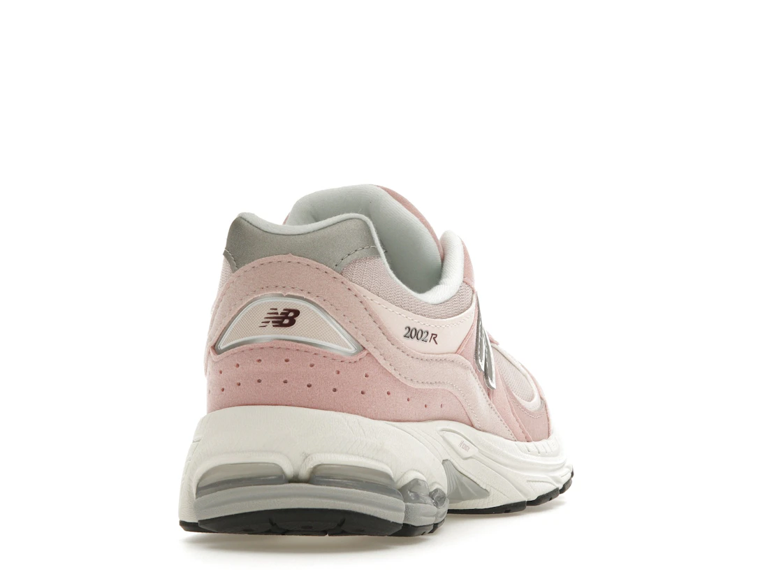 Vue 30 de New Balance 2002R Pink Sand (GS)