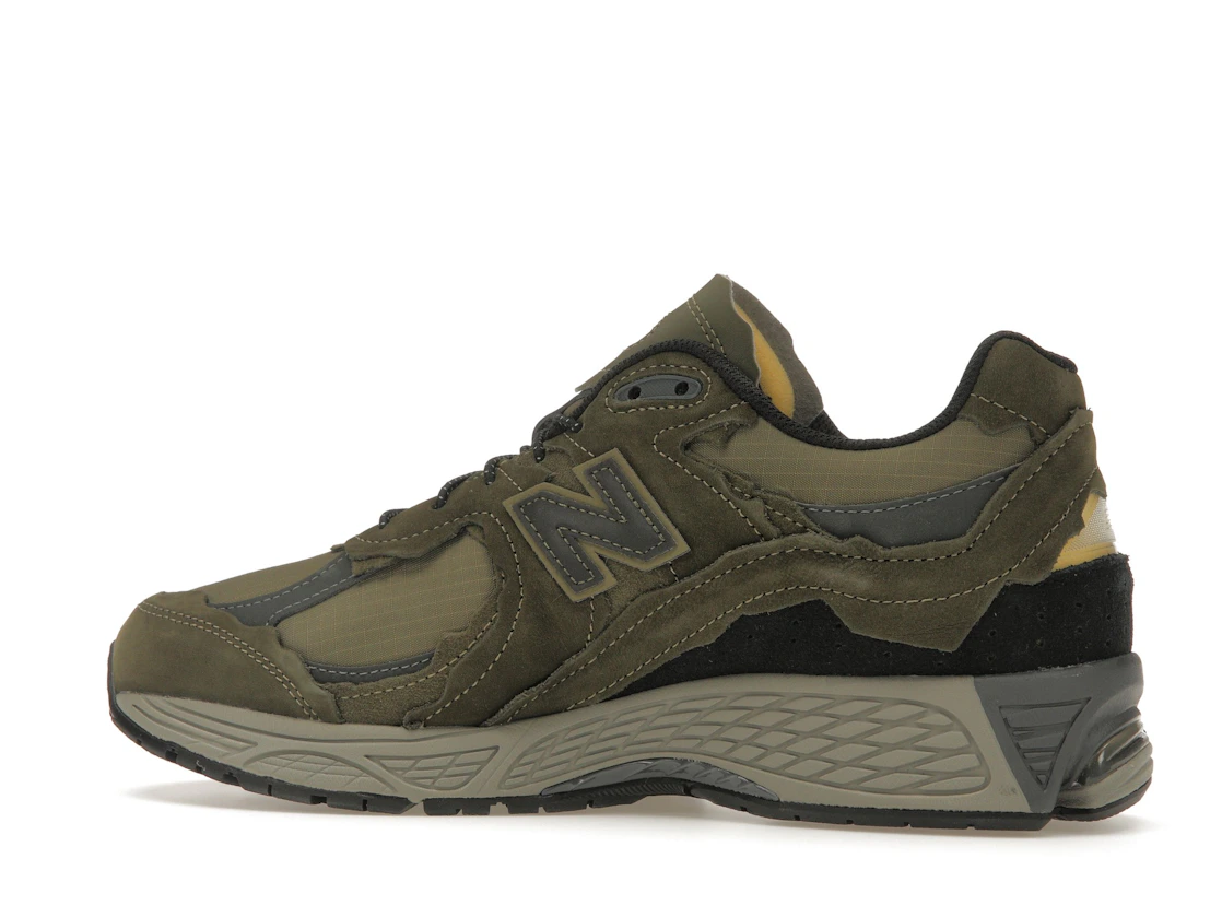 Vue 21 de New Balance 2002R Protection Pack Dark Moss