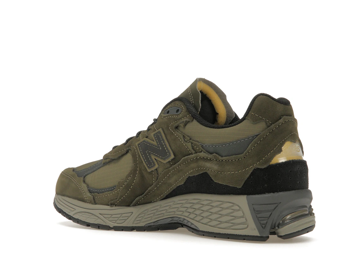 Vue 23 de New Balance 2002R Protection Pack Dark Moss