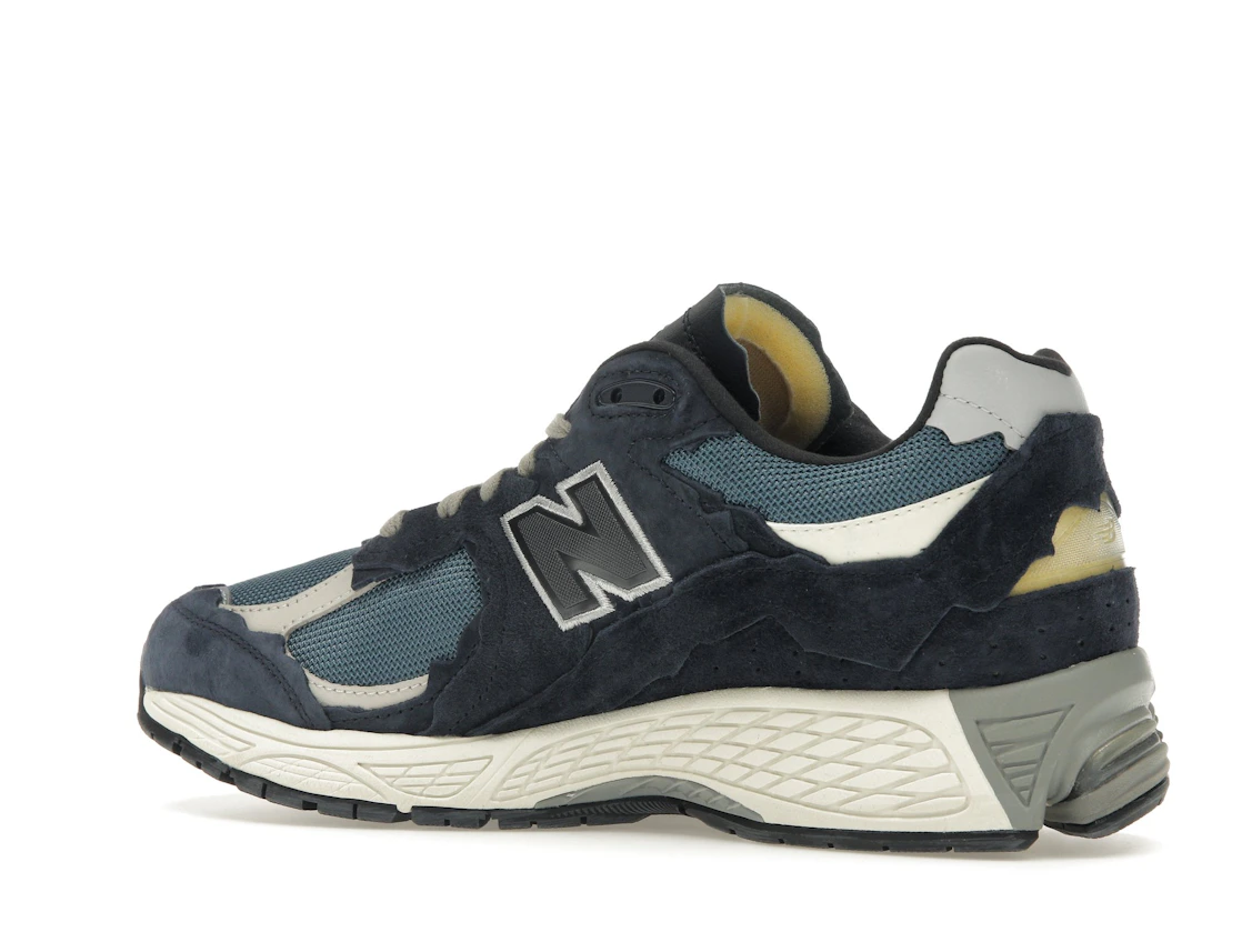 Vue 22 de New Balance 2002R Protection Pack Dark Navy