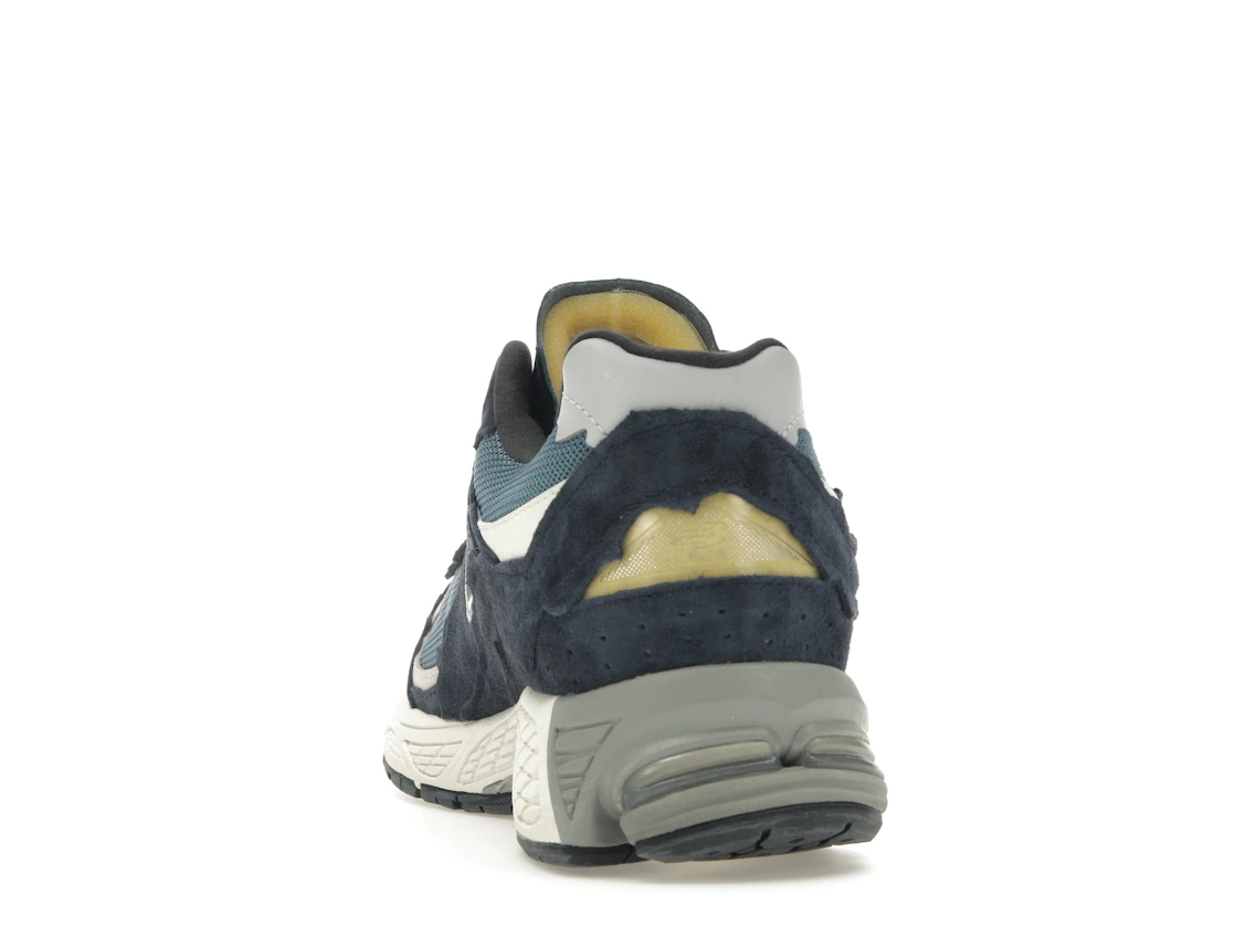 Vue 27 de New Balance 2002R Protection Pack Dark Navy