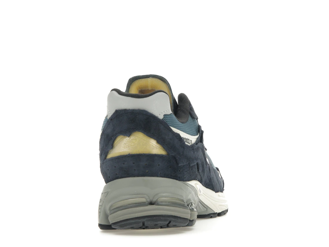 Vue 29 de New Balance 2002R Protection Pack Dark Navy