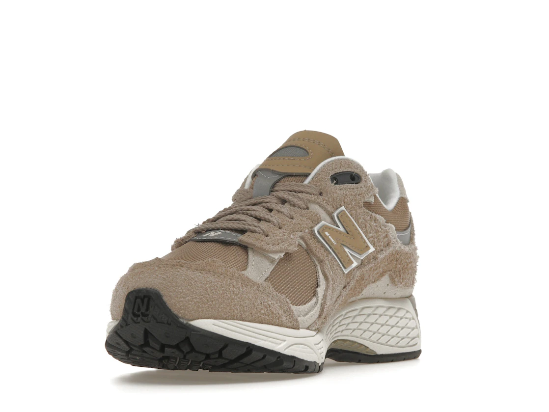 Vue 13 de New Balance 2002R Protection Pack Driftwood