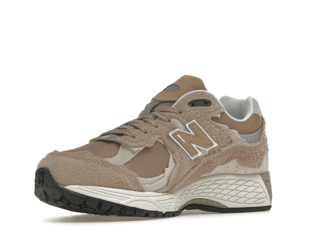 Vue 15 de New Balance 2002R Protection Pack Driftwood