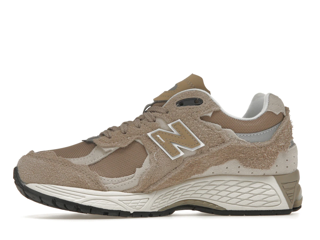 Vue 18 de New Balance 2002R Protection Pack Driftwood