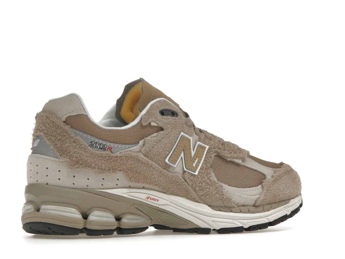 Vue 34 de New Balance 2002R Protection Pack Driftwood