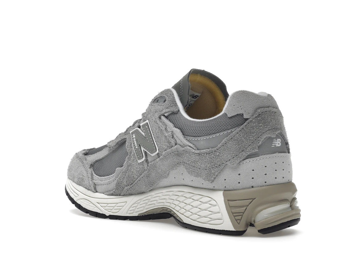Vue 24 de New Balance 2002R Protection Pack Grey