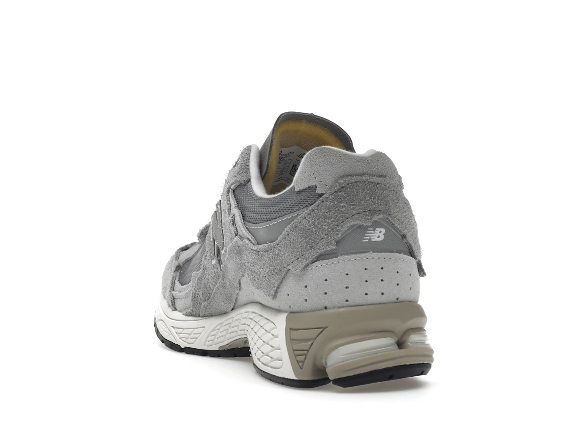 Vue 26 de New Balance 2002R Protection Pack Grey