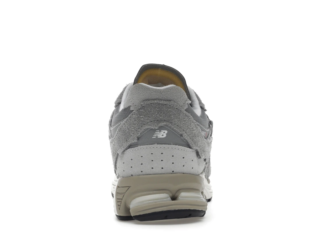 Vue 28 de New Balance 2002R Protection Pack Grey
