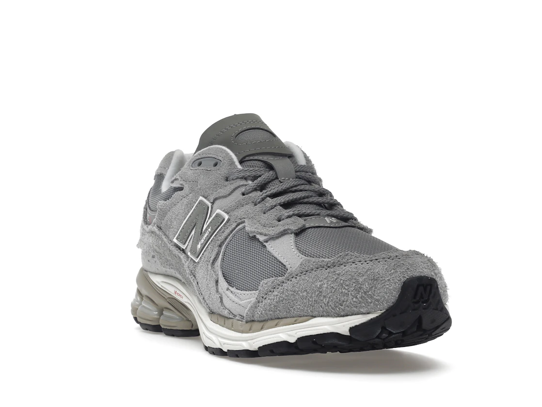 Vue 7 de New Balance 2002R Protection Pack Grey