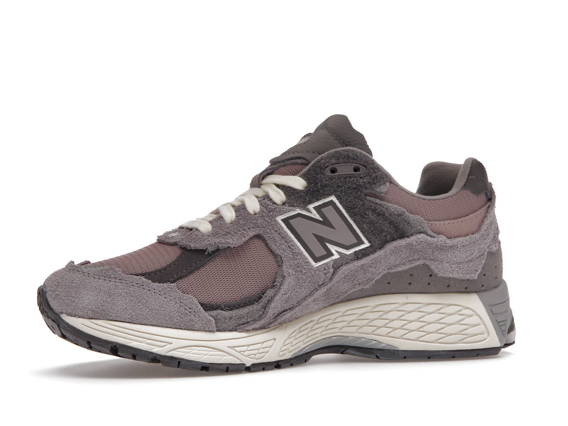 Vue 17 de New Balance 2002R Protection Pack Lunar New Year Dusty Lilac
