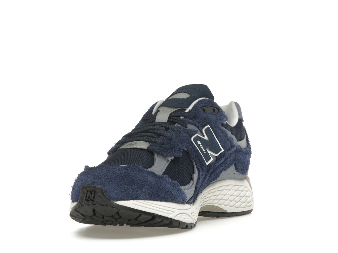 Vue 13 de New Balance 2002R Protection Pack Navy Grey